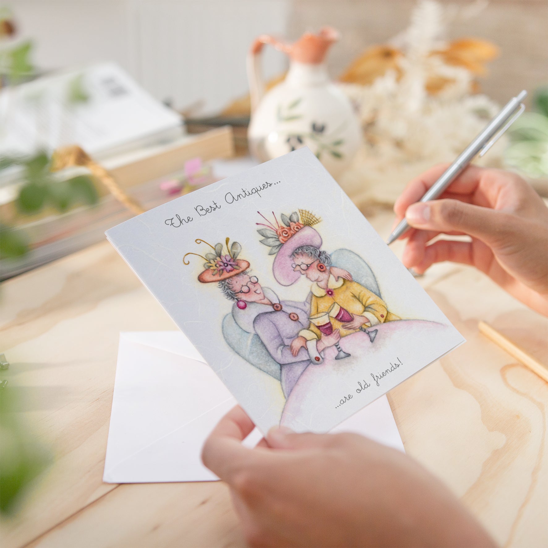 LL333 - The Best Antiques