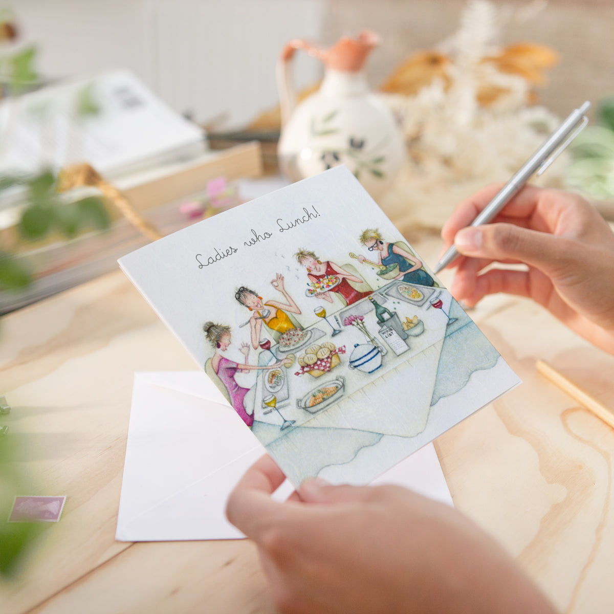 LL159 - Ladies who Lunch