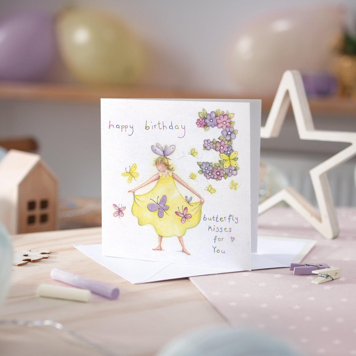 LO-03 - Butterfly Kisses