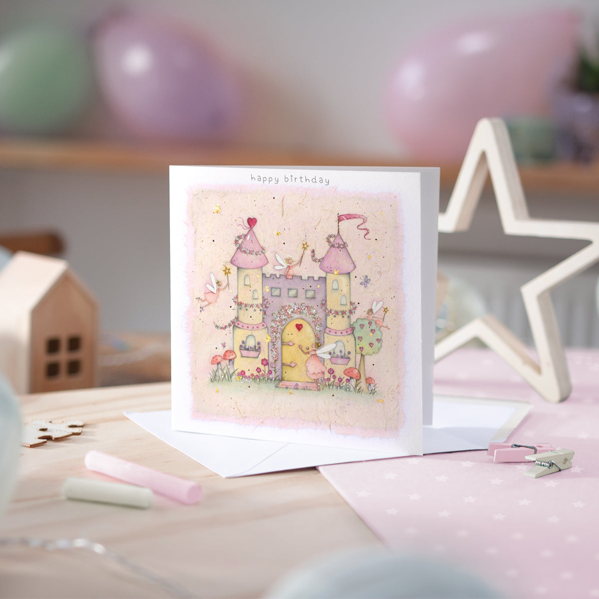 LO-15 - Fairy Castle