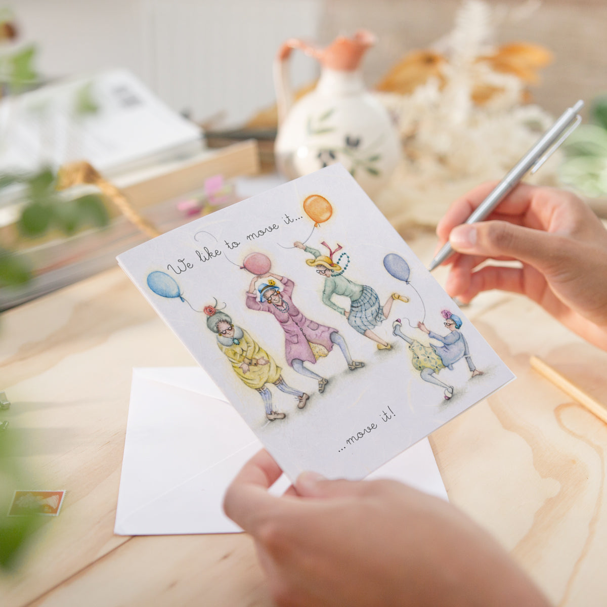 LL269 - We like to move it