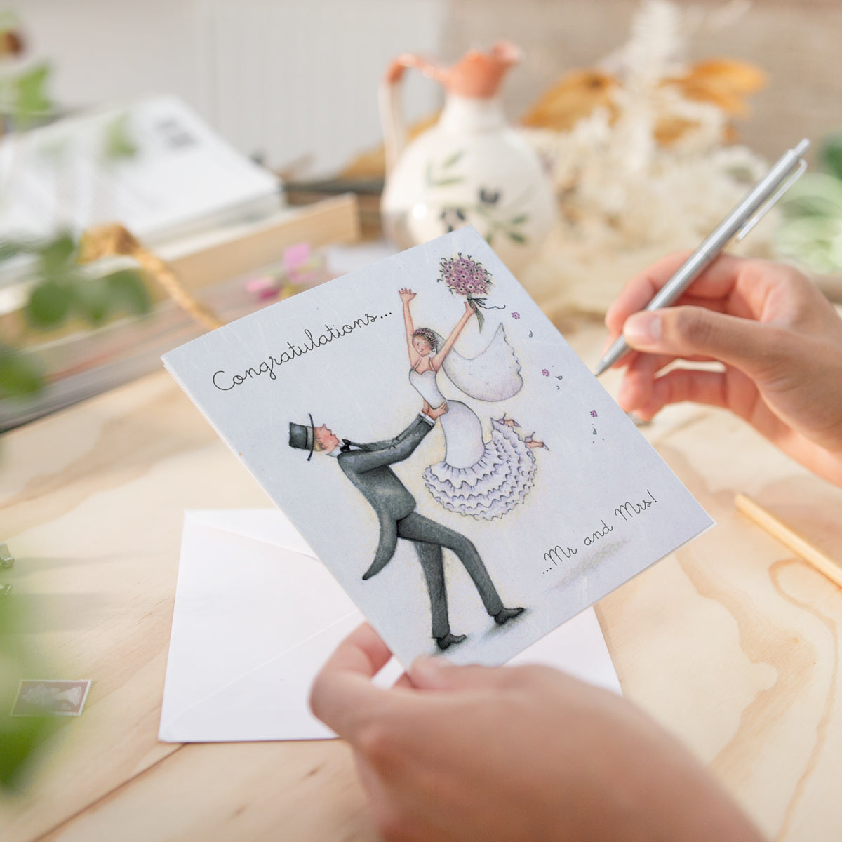 LT28 - Congratulations Mr & Mrs