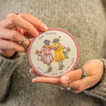 Coaster - CO-38 - Best Friends